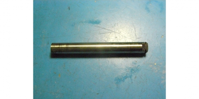 Ось ролика ведомого переднего